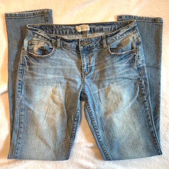Aeropostale Skinny Jeans - Picture 2 of 4